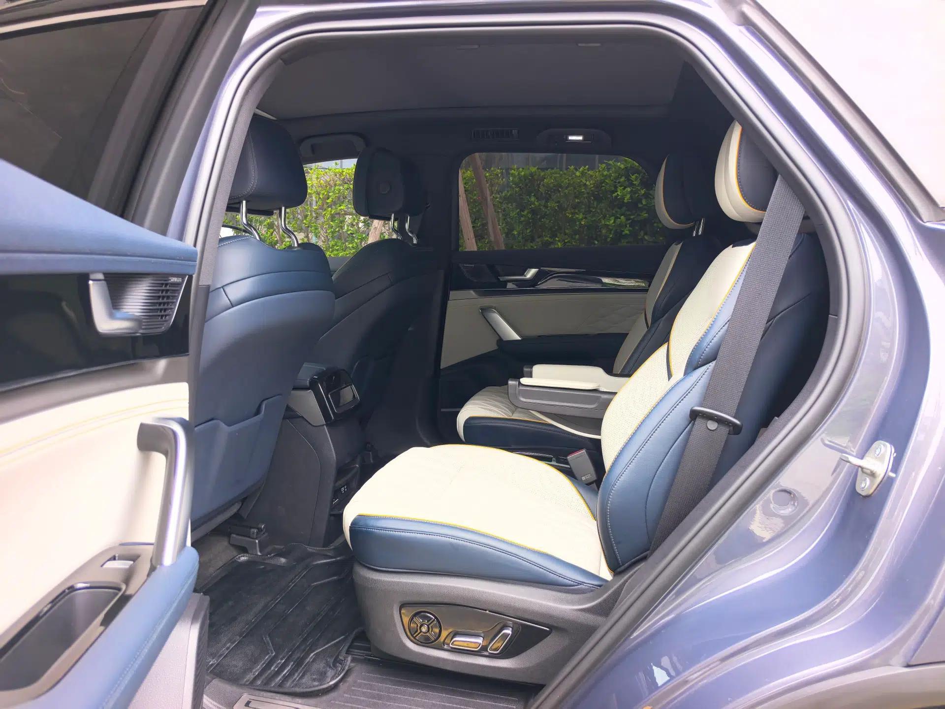 BYD Tang New Energy 2024 EV Champion Edition 730KM Deluxe Model — миниатюра 32