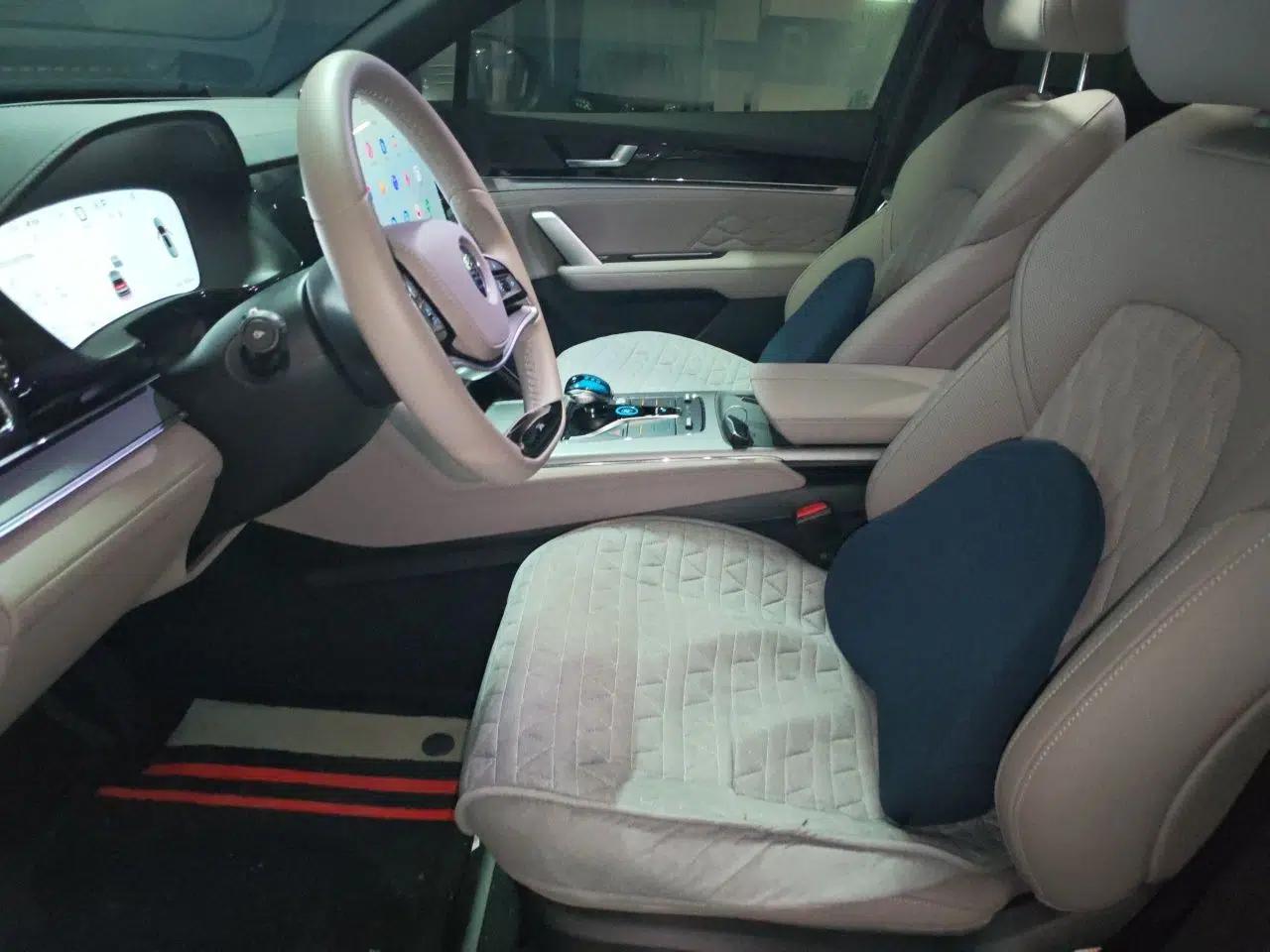 BYD Tang New Energy 2025 DM-i 115KM Prestige Model — миниатюра 15