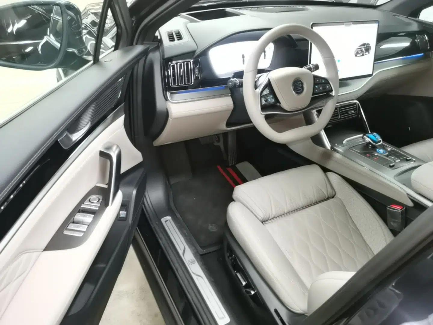 BYD Tang New Energy 2025 Intelligent Driving Version DM-i 115KM Flagship Edition — миниатюра 23