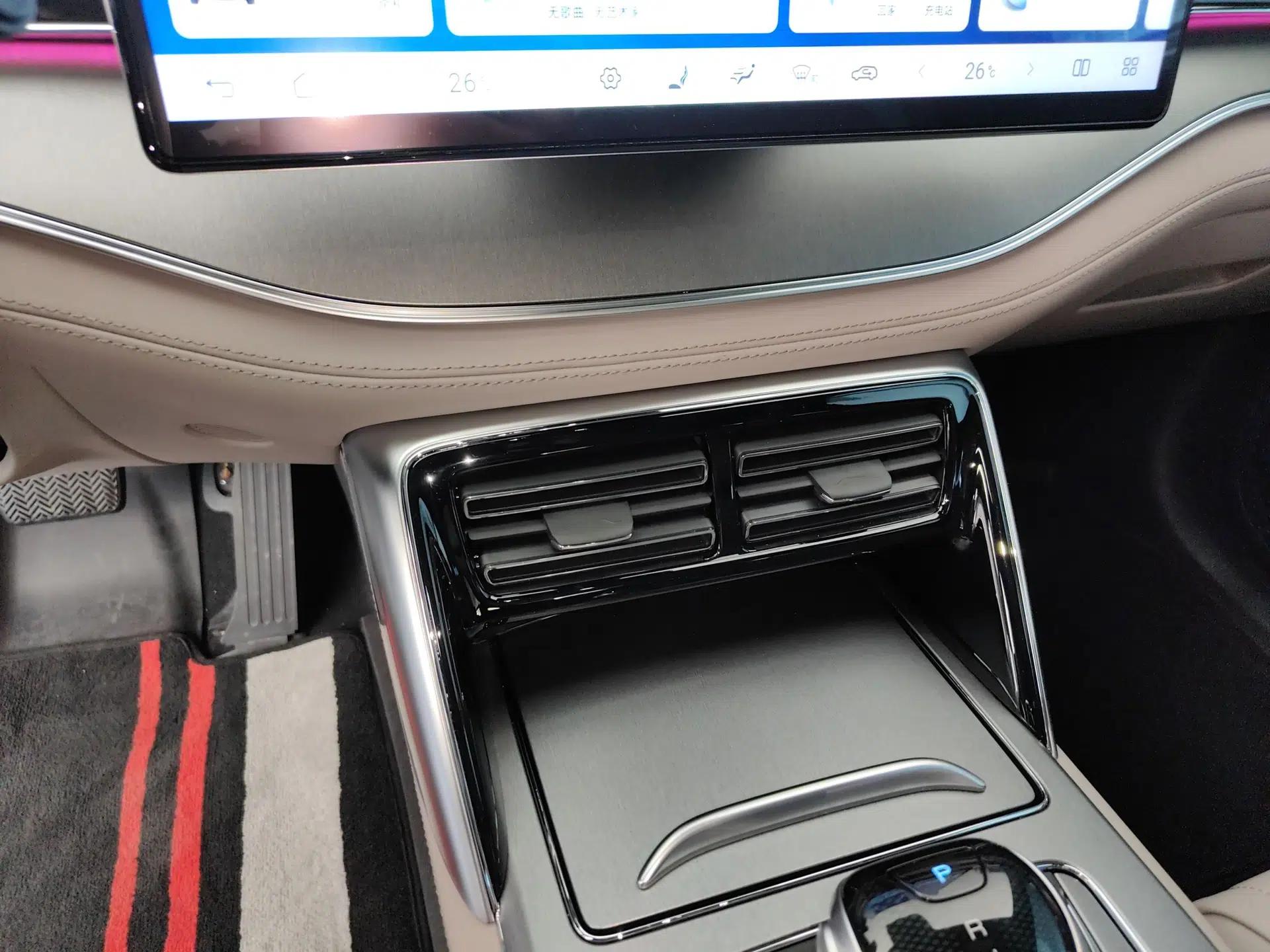 BYD Tang New Energy 2025 Intelligent Driving Version DM-i 115KM Flagship Edition — миниатюра 16