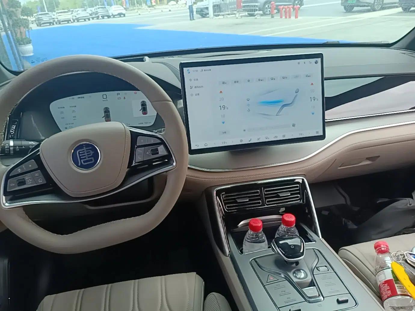 BYD Tang New Energy 2025 Intelligent Driving Version DM-i 115KM Flagship Edition — миниатюра 15