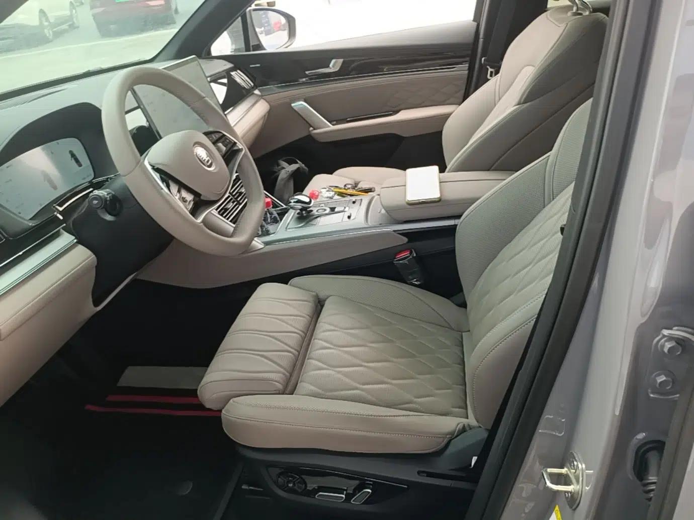 BYD Tang New Energy 2025 Intelligent Driving Version DM-i 115KM Flagship Edition — миниатюра 17