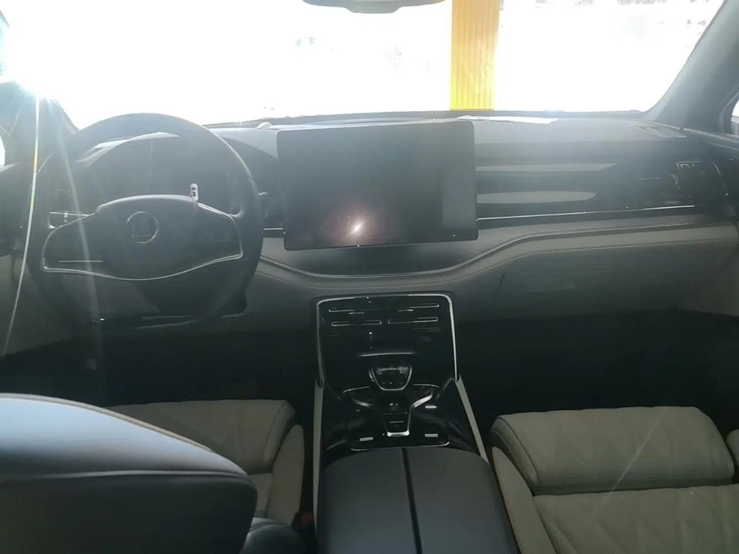 BYD Tang New Energy 2022 DM-p 215KM Four-Wheel Drive Flagship Model — миниатюра 17