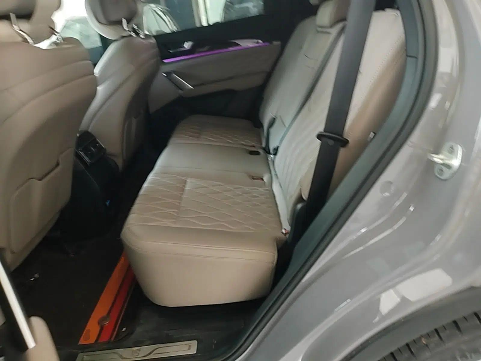 BYD Tang New Energy 2025 DM-i 115KM Cloud Ride Flagship Model — миниатюра 25