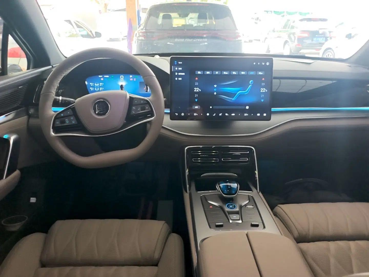 BYD Tang New Energy 2025 Intelligent Driving Version DM-i 115KM Flagship Edition — миниатюра 17