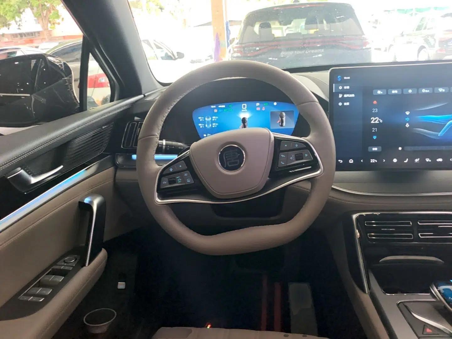 BYD Tang New Energy 2025 Intelligent Driving Version DM-i 115KM Flagship Edition — миниатюра 18