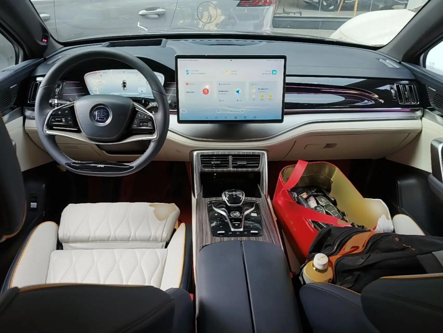 BYD Tang New Energy 2022 DM-p 215KM Four-Wheel Drive Flagship Model — миниатюра 17