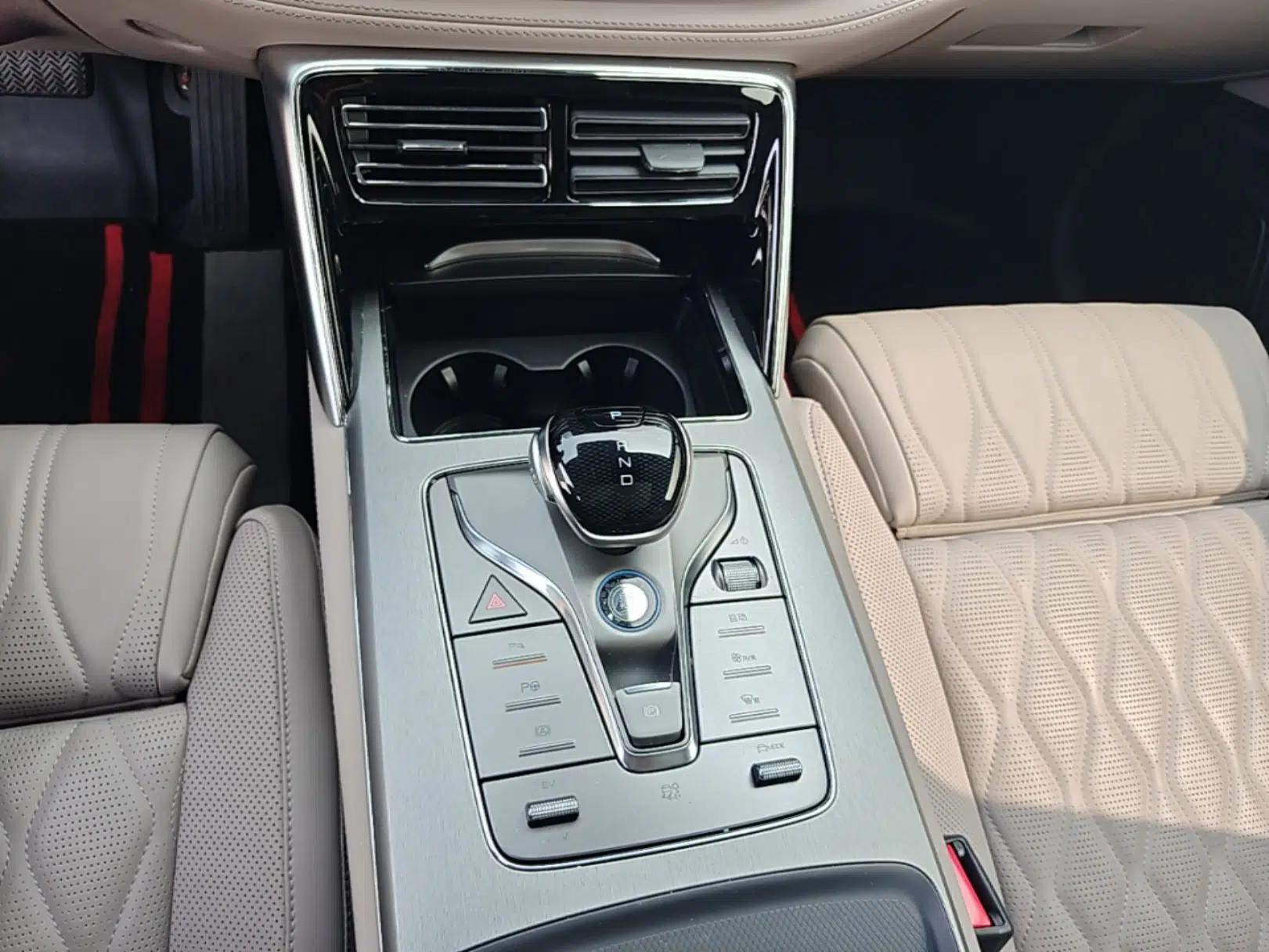 BYD Tang New Energy 2025 Intelligent Driving Version DM-i 115KM Flagship Edition — миниатюра 16