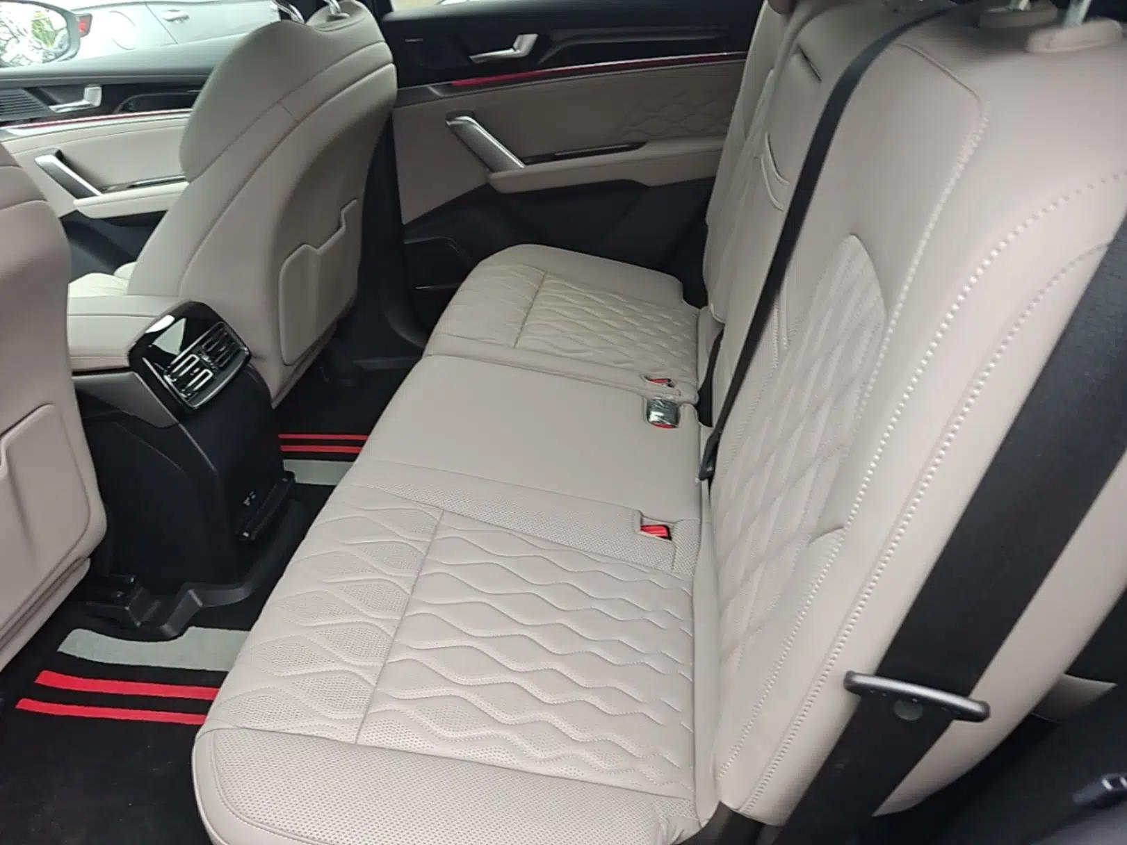 BYD Tang New Energy 2025 Intelligent Driving Version DM-i 115KM Flagship Edition — миниатюра 23