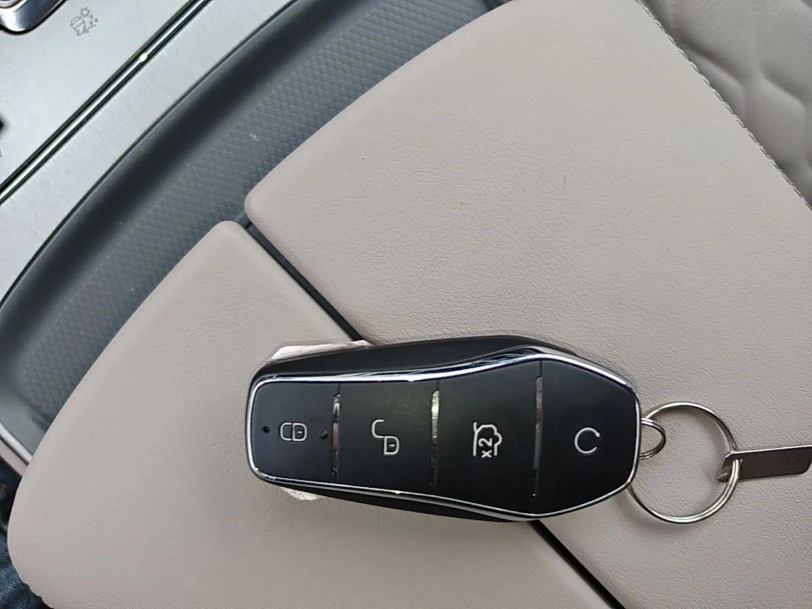 BYD Tang New Energy 2025 Intelligent Driving Version DM-i 115KM Flagship Edition — миниатюра 26