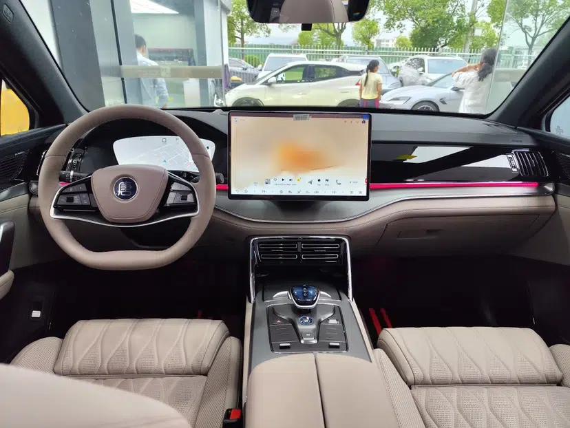 BYD Tang New Energy 2025 Intelligent Driving Version DM-i 115KM Flagship Edition — миниатюра 7