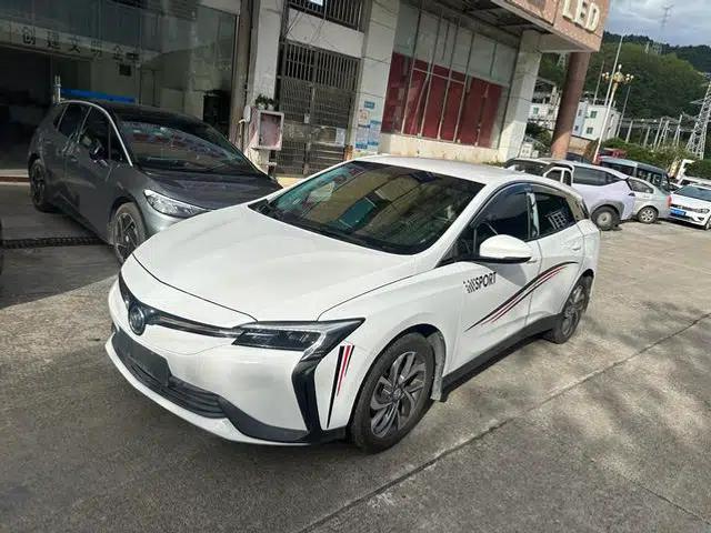 Buick Velite 6 2019 Connected Fashion Edition