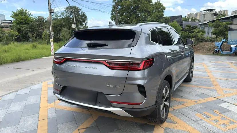 BYD Song PLUS New Energy 2021 DM-i 51KM Prestige Model — миниатюра 4