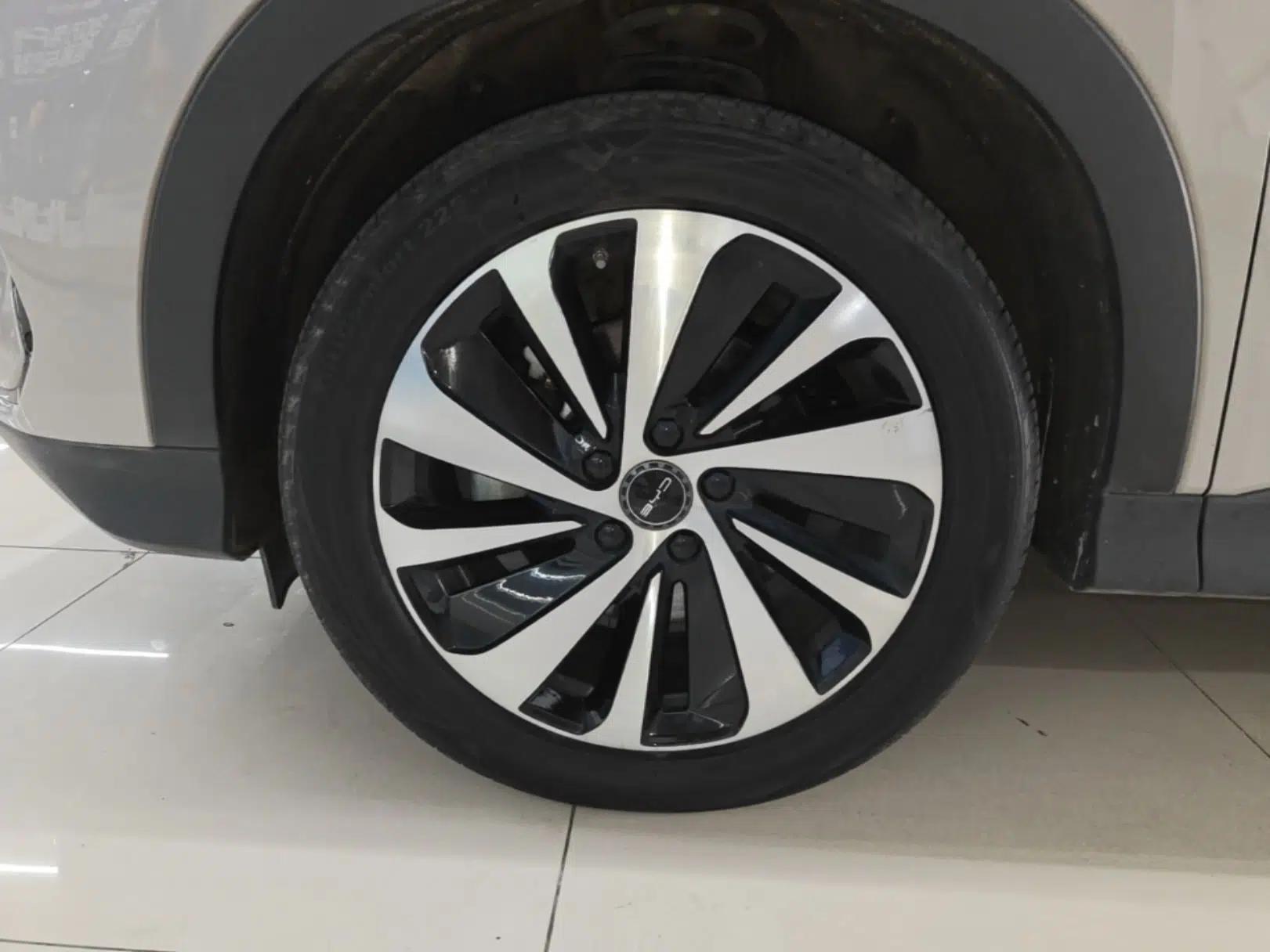BYD Song PLUS New Energy 2023 Champion Edition DM-i 150KM Flagship PLUS — миниатюра 10