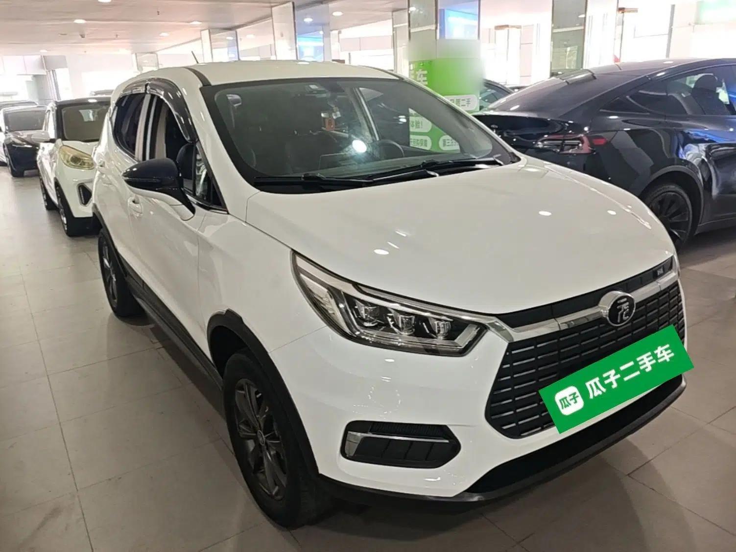 BYD Yuan New Energy 2019 EV535 Smart Connect Trendsetting Model — миниатюра 3