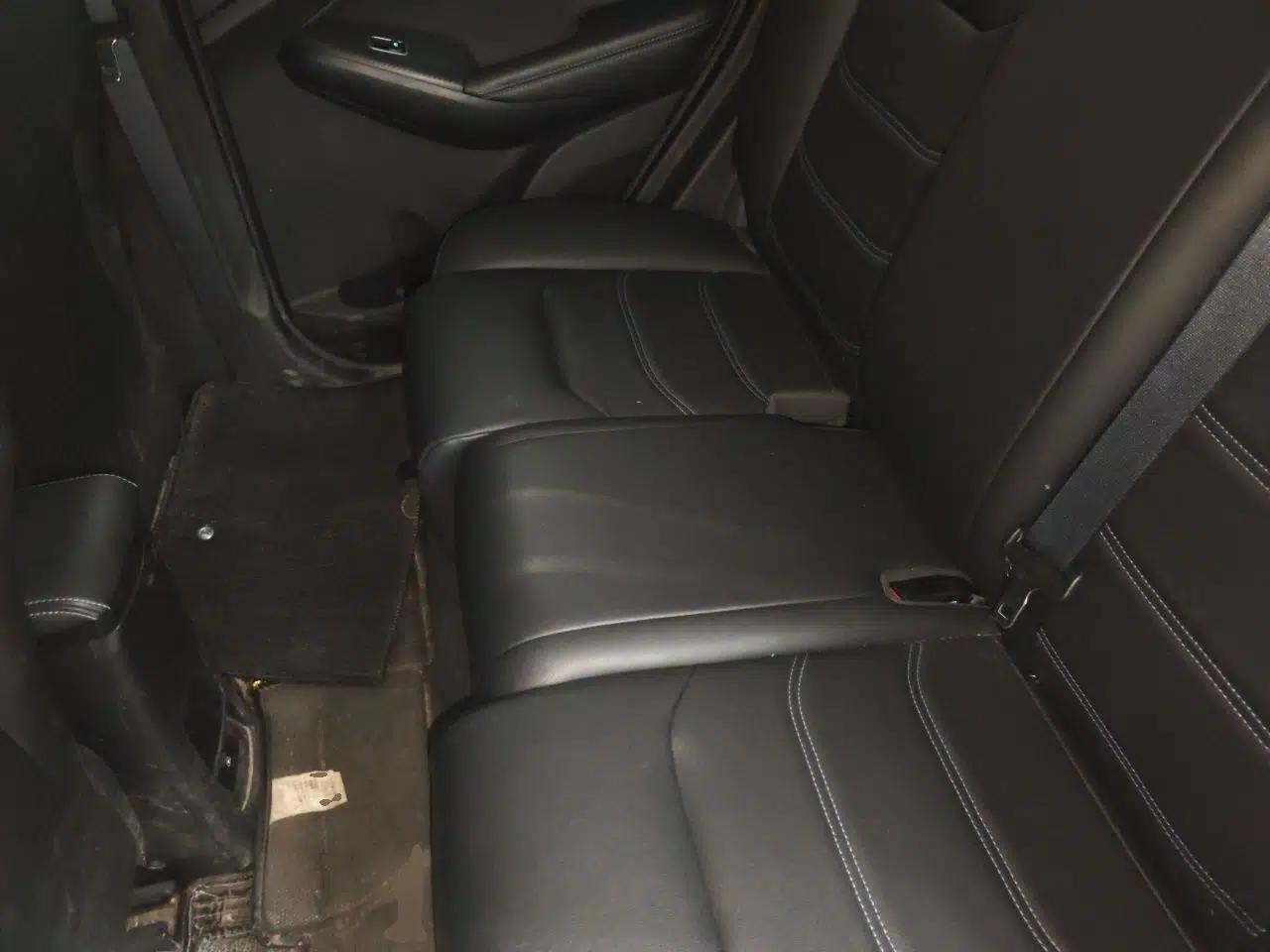 BYD Yuan New Energy 2018 EV360 Smart Connect Cool Edition — миниатюра 17