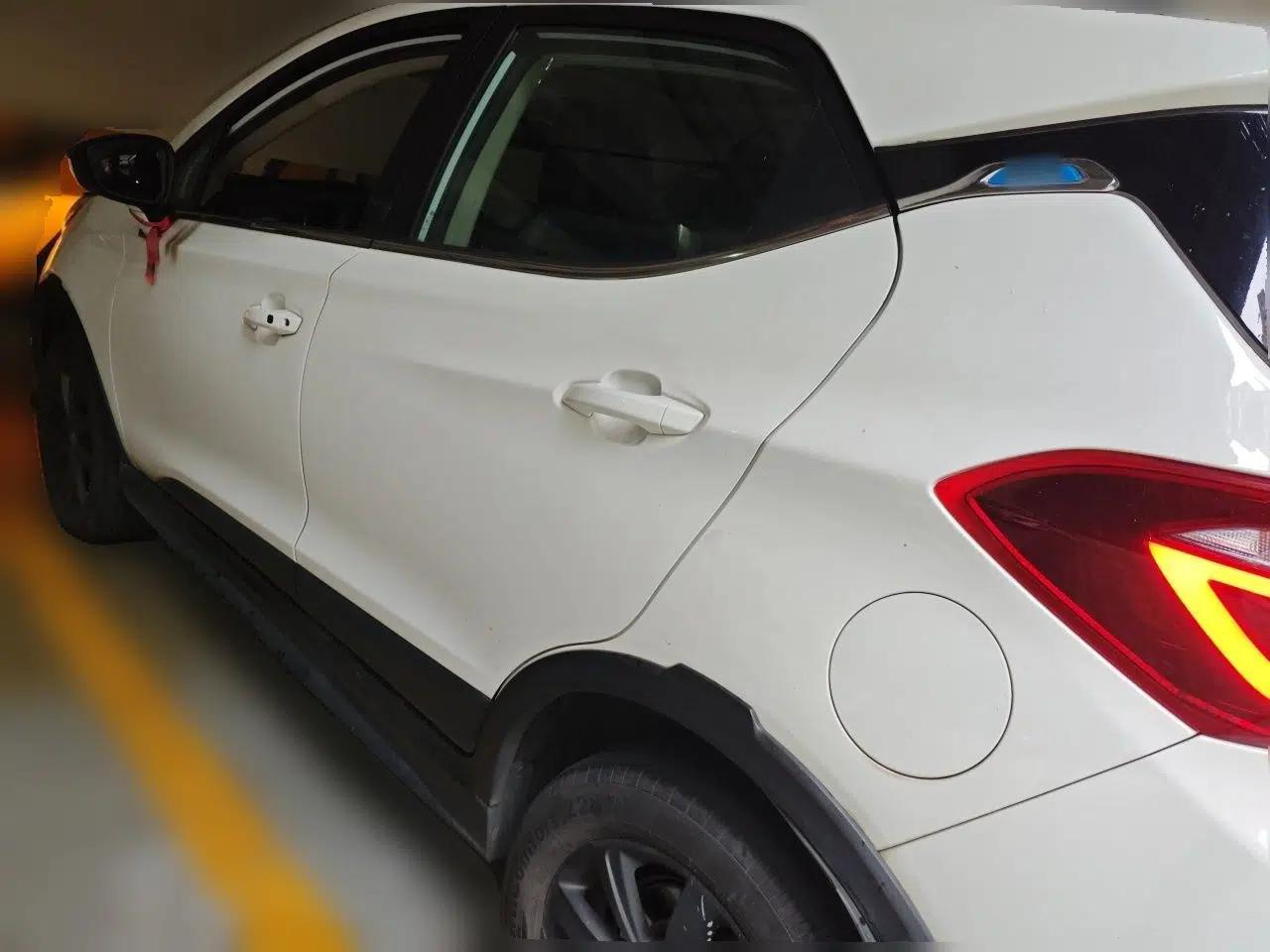BYD Yuan New Energy 2018 EV360 Smart Connect Cool Edition — миниатюра 4