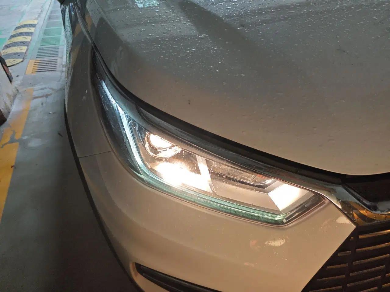 BYD Yuan New Energy 2018 EV360 Smart Connect Cool Edition — миниатюра 7