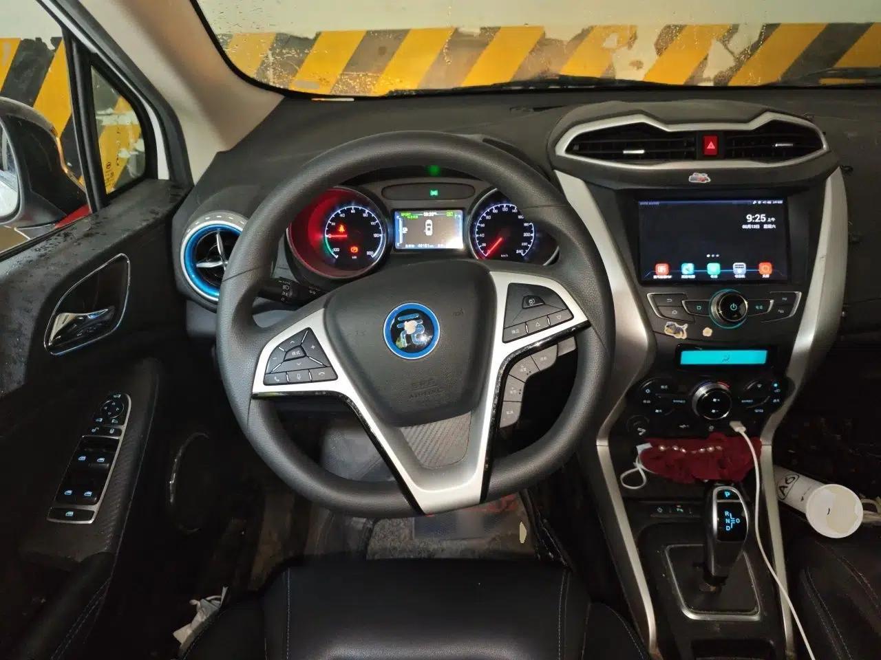 BYD Yuan New Energy 2018 EV360 Smart Connect Cool Edition — миниатюра 10