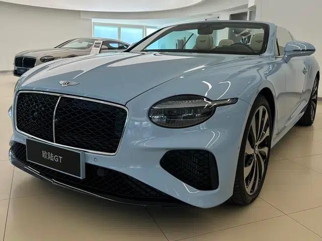 2026 Continental PHEV GT Convertible