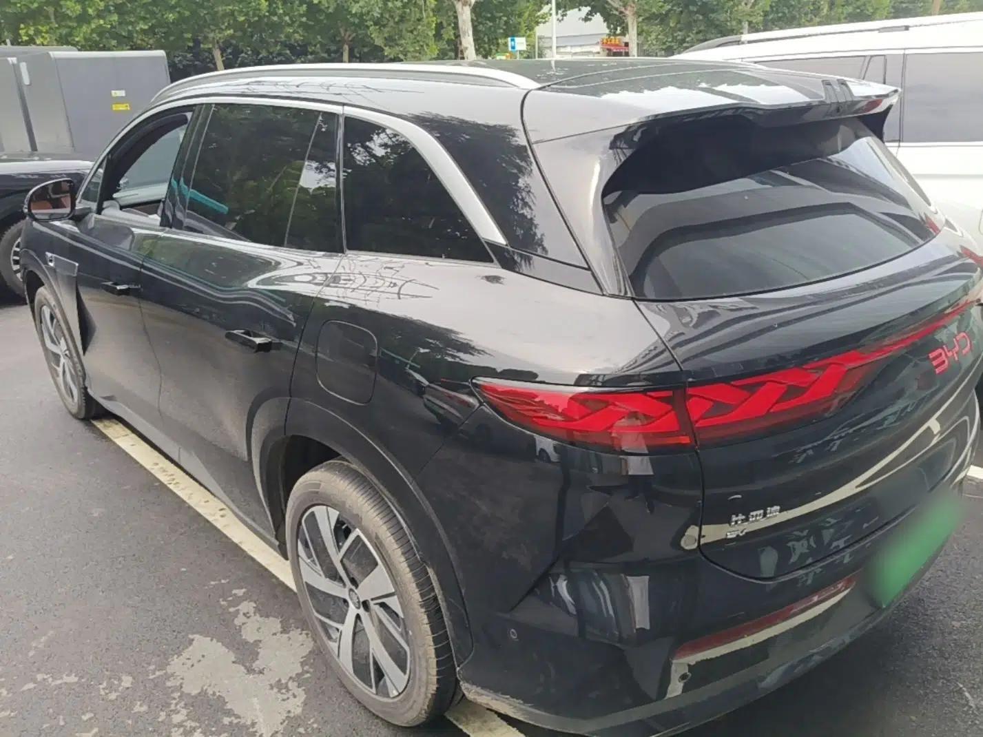 BYD Tang L 2025 EV with 670 km Range LiDAR and Premium Features — миниатюра 4