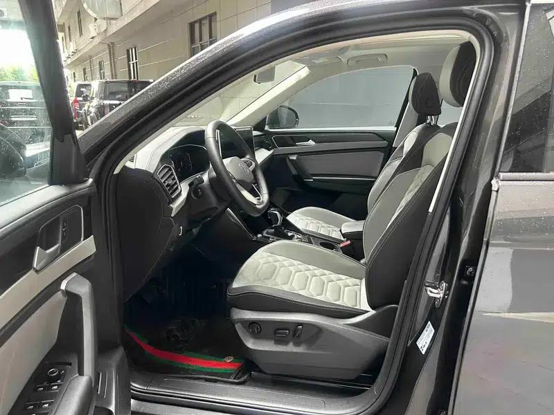 Tayron 2025 Facelift Edition 300TSI 2WD — миниатюра 18