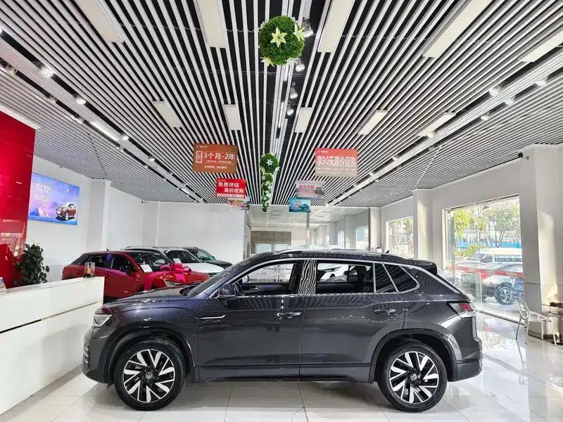 Tayron 2024 330TSI 2WD R-Line High-Performance Edition — миниатюра 4