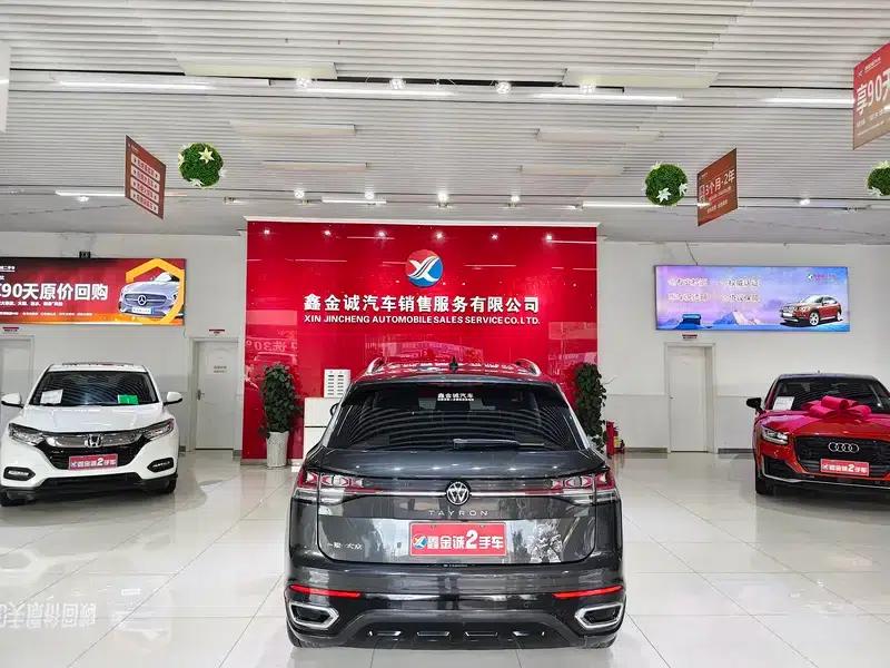 Tayron 2024 330TSI 2WD R-Line High-Performance Edition — миниатюра 6