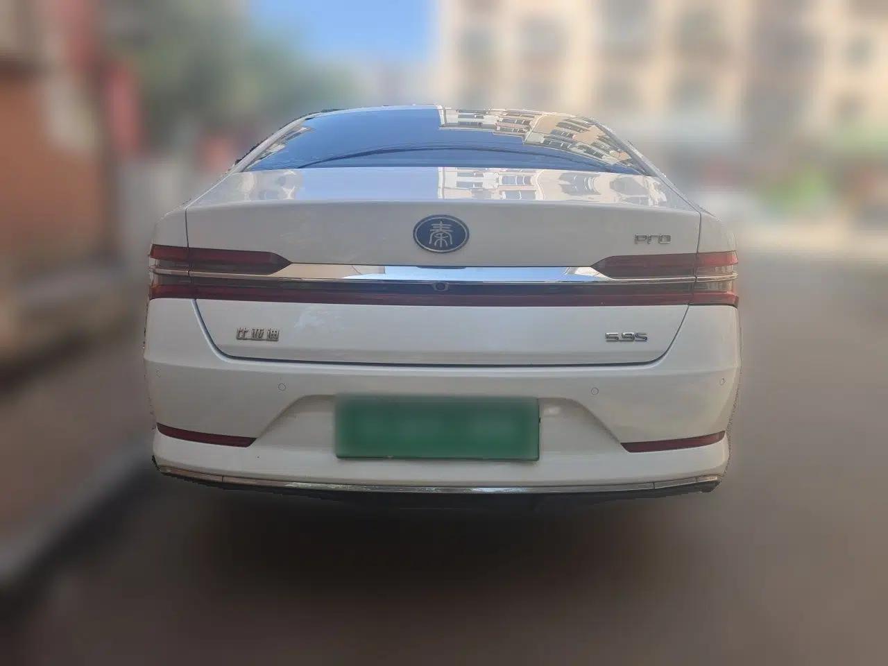 BYD Qin Pro New Energy 2018 DM 1.5TI Automatic Smart Connect Enjoyment Model — миниатюра 5