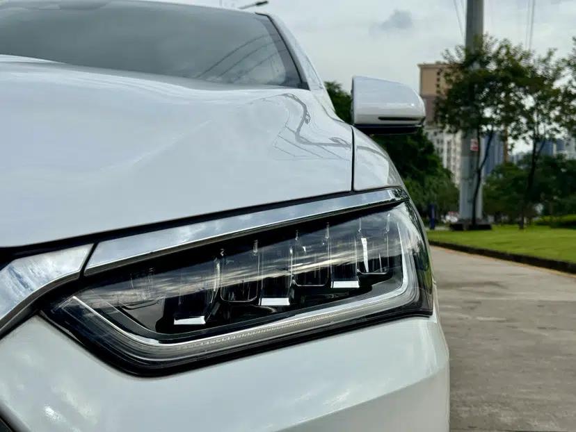 BYD Qin Pro New Energy 2018 DM 1.5TI Automatic Smart Connect Enjoyment Model — миниатюра 15