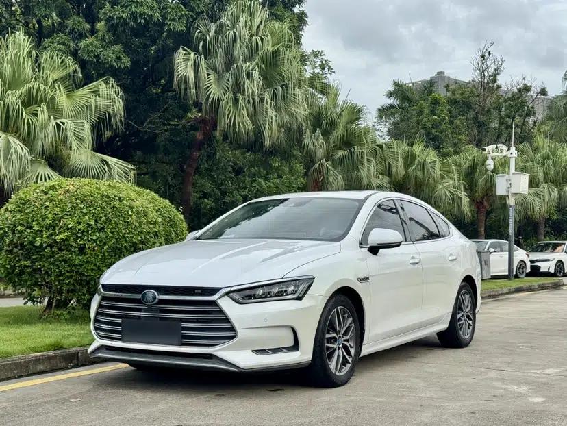 BYD Qin Pro New Energy 2018 DM 1.5TI Automatic Smart Connect Enjoyment Model — миниатюра 17