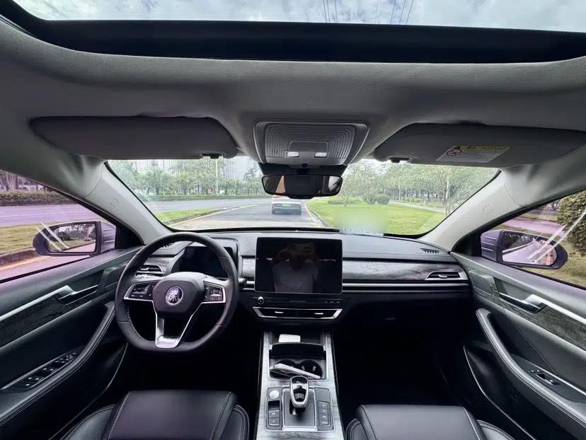 BYD Qin Pro New Energy 2018 DM 1.5TI Automatic Smart Connect Enjoyment Model — миниатюра 32