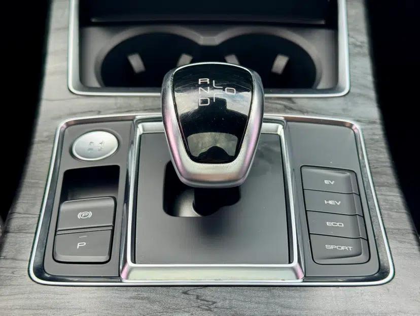 BYD Qin Pro New Energy 2018 DM 1.5TI Automatic Smart Connect Enjoyment Model — миниатюра 41
