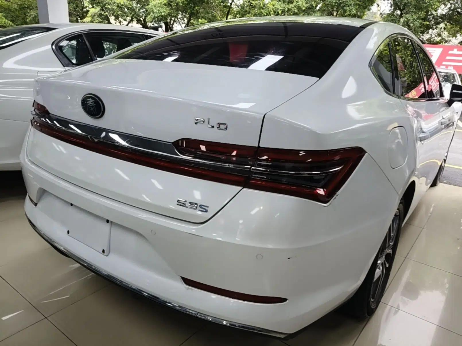 BYD Qin Pro New Energy 2018 DM 1.5TI Automatic Smart Connect Enjoyment Model — миниатюра 6