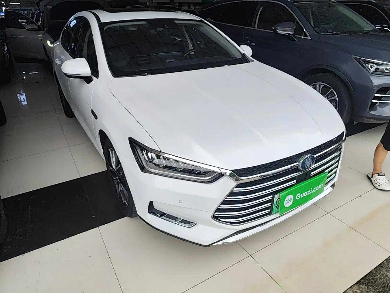 BYD Qin Pro New Energy 2018 DM 1.5TI Automatic Smart Connect Elite Model — миниатюра 3