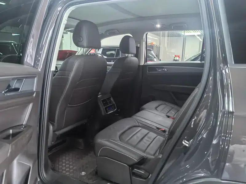 2017 Volkswagen Teramont 330TSI 2WD Luxury Edition — миниатюра 9