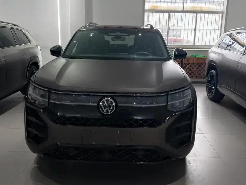 2025 Teramont Pro 450TSI 4WD Summit Edition — миниатюра 2