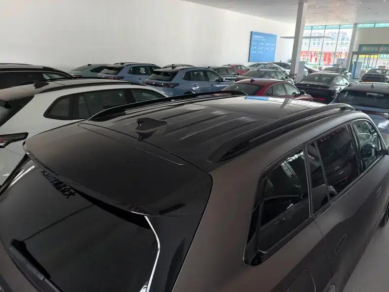 2025 Teramont Pro 450TSI 4WD Summit Edition — миниатюра 11