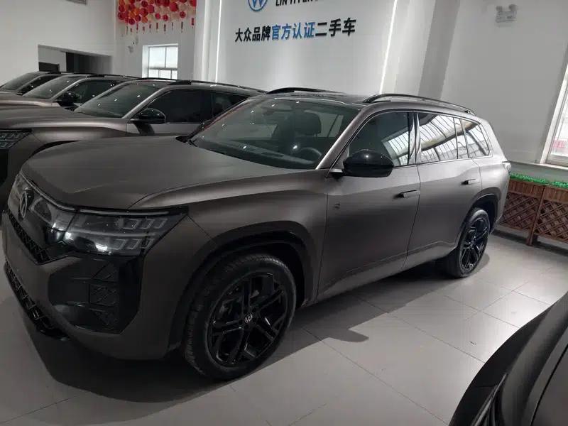 2025 Teramont Pro 450TSI 4WD Summit Edition — миниатюра 9