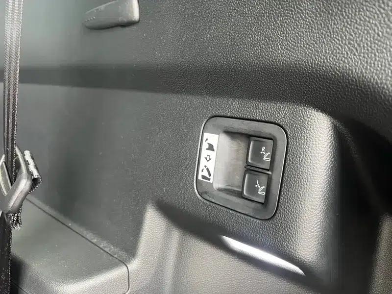 2025 Teramont Pro 450TSI 4WD Summit Edition — миниатюра 19