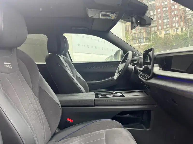 2025 Teramont Pro 450TSI 4WD Summit Edition — миниатюра 44