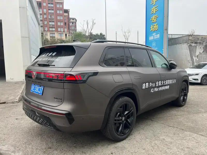2025 Teramont Pro 450TSI 4WD Summit Edition — миниатюра 7