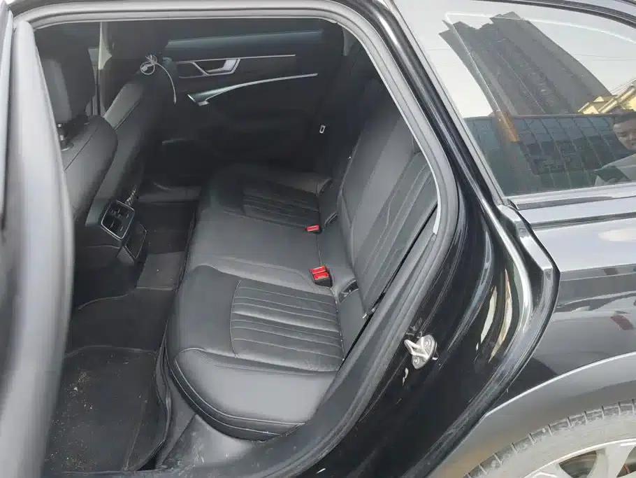 2021 Audi A6 allroad quattro Explorer 55 TFSI Premium Off-Road Model (Imported) — миниатюра 11