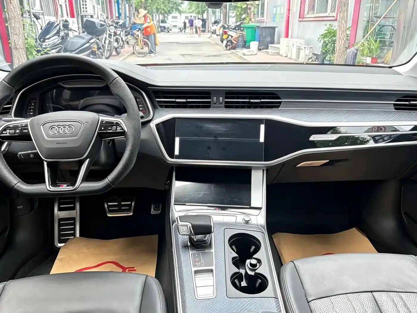 2022 Audi A6 (Imported) allroad quattro Explorer 55 TFSI Premium Off-Road Model — миниатюра 4