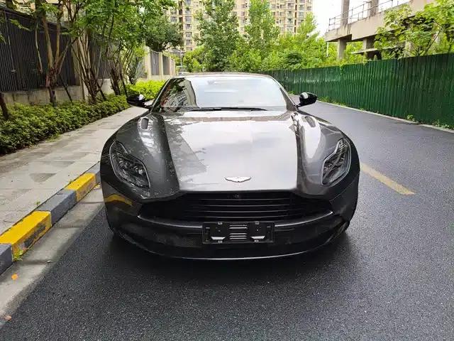 Aston Martin DB11 2019 4.0T V8 Coupe