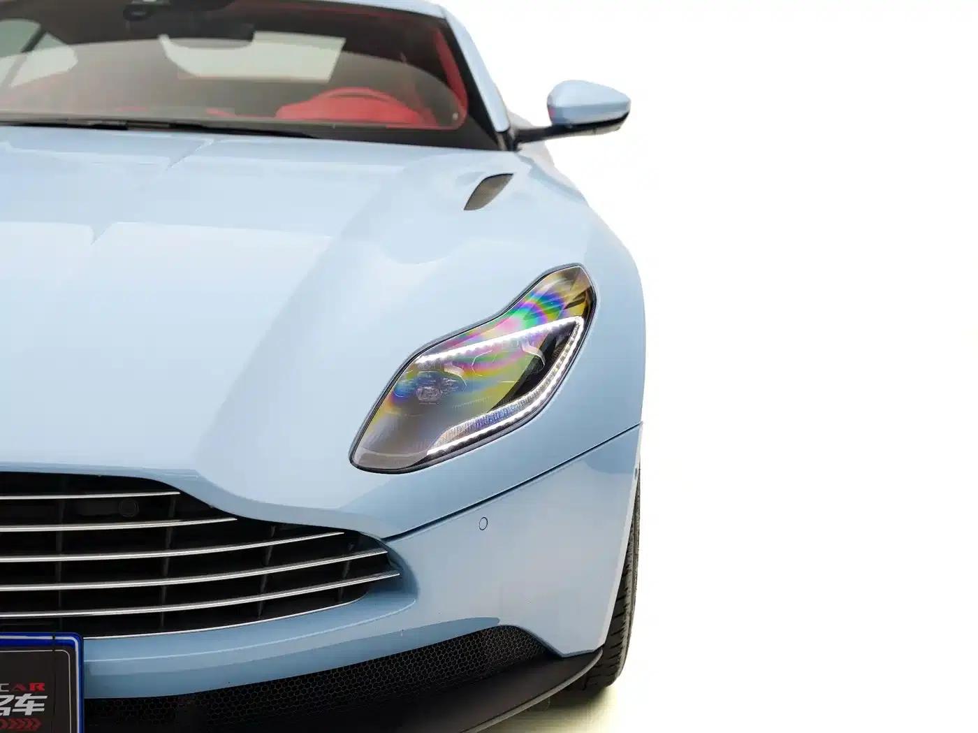 Aston Martin DB11 2020 4.0T V8 Coupe — миниатюра 7