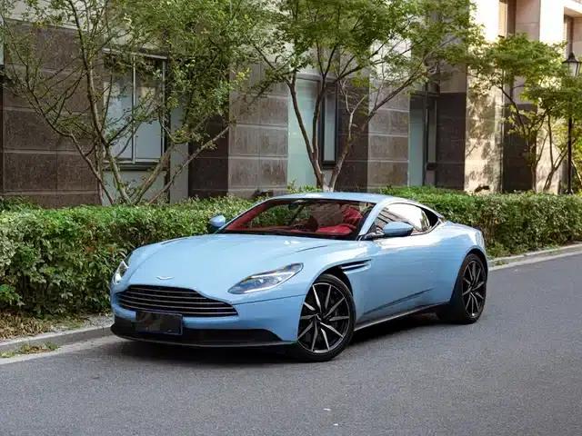 Aston Martin DB11 2020 4.0T V8 Coupe