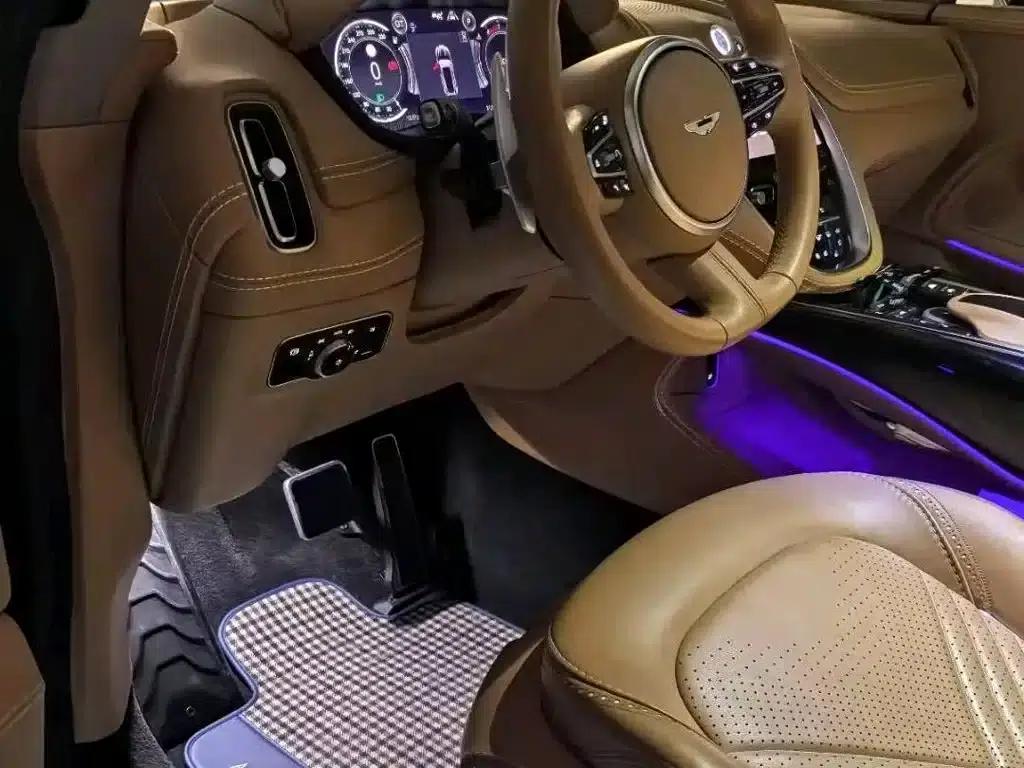 2022 Aston Martin DBX 4.0T V8 — миниатюра 3