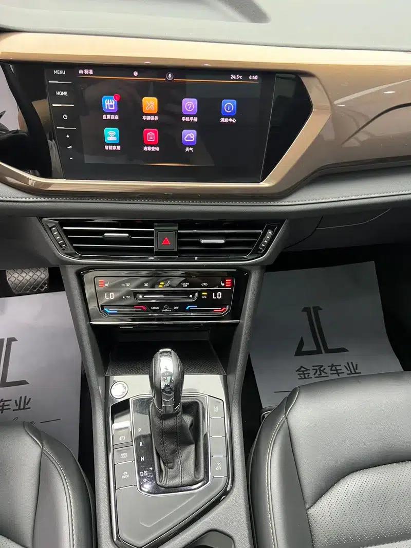 Tharu 2021 280TSI 2WD Luxury Edition PLUS — миниатюра 11