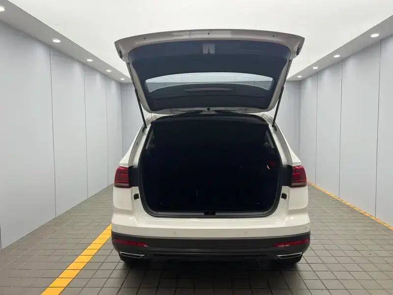 Tharu 2021 280TSI 2WD Luxury Edition PLUS — миниатюра 22
